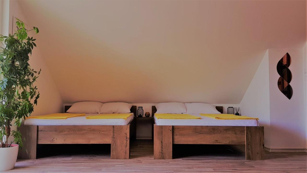 Sun'S Ray Apartment موستار المظهر الخارجي الصورة